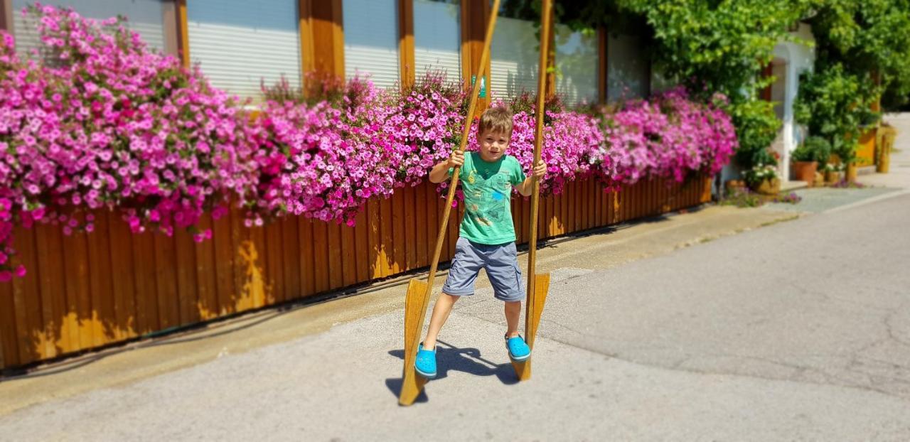 Ferienwohnung Apartma Pri Bostjanu Škofja Loka Exterior foto